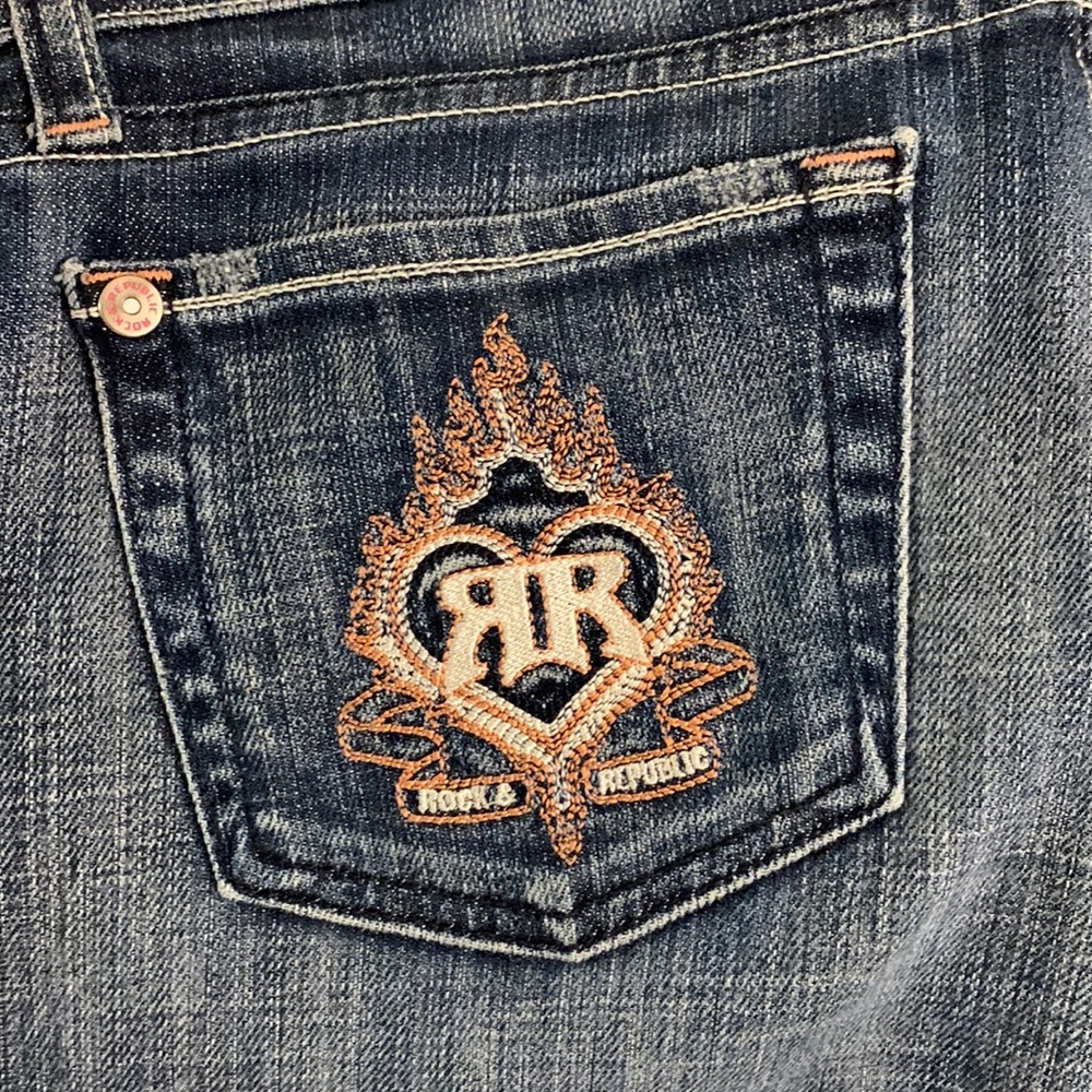 Rock & Republic Low Rise Bootcut jean
